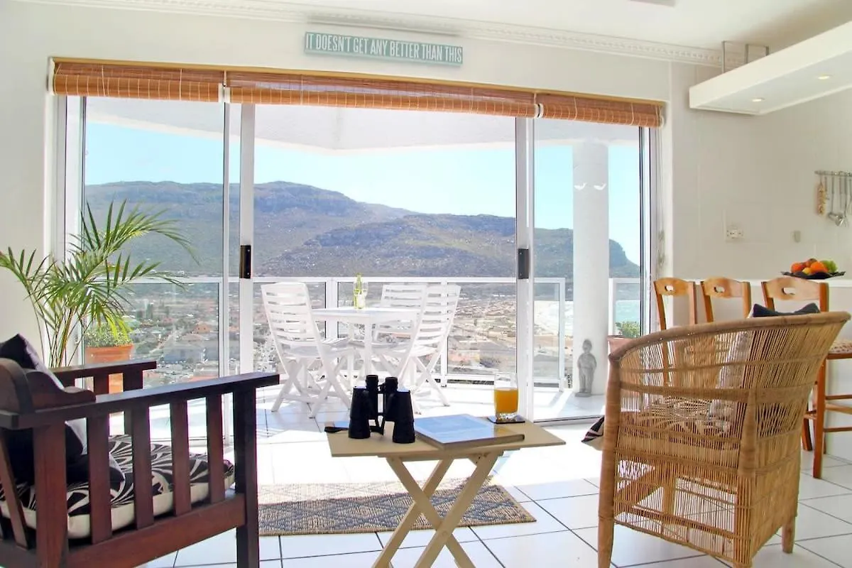 Crow'S Nest Fish Hoek Apartment